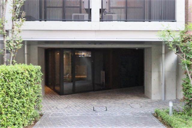 29/30 エントランス