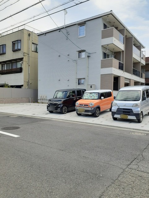 14/20 駐車場