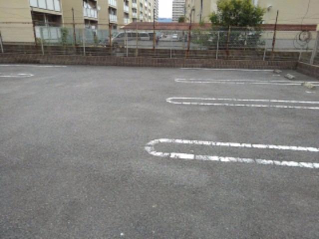 2/8 駐車場