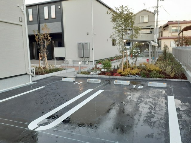14/20 駐車場