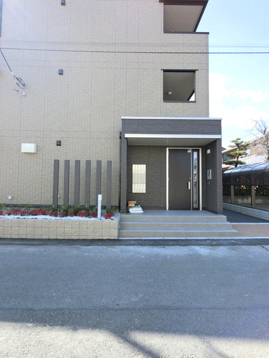 2/5 エントランス