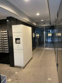 2/2 エントランス