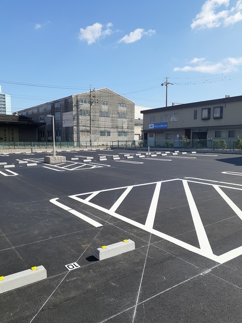 14/20 駐車場