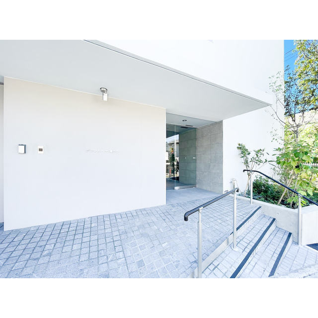 17/18 エントランス