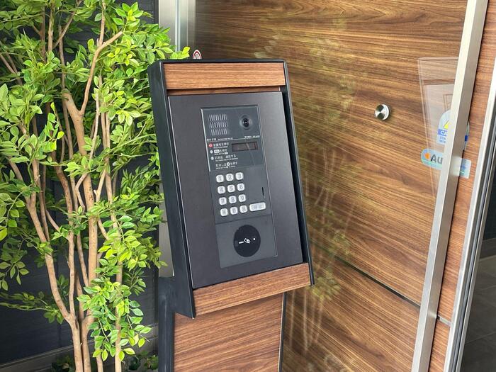 18/22 エントランス