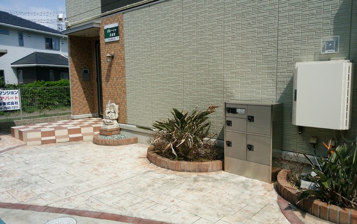 17/18 エントランス