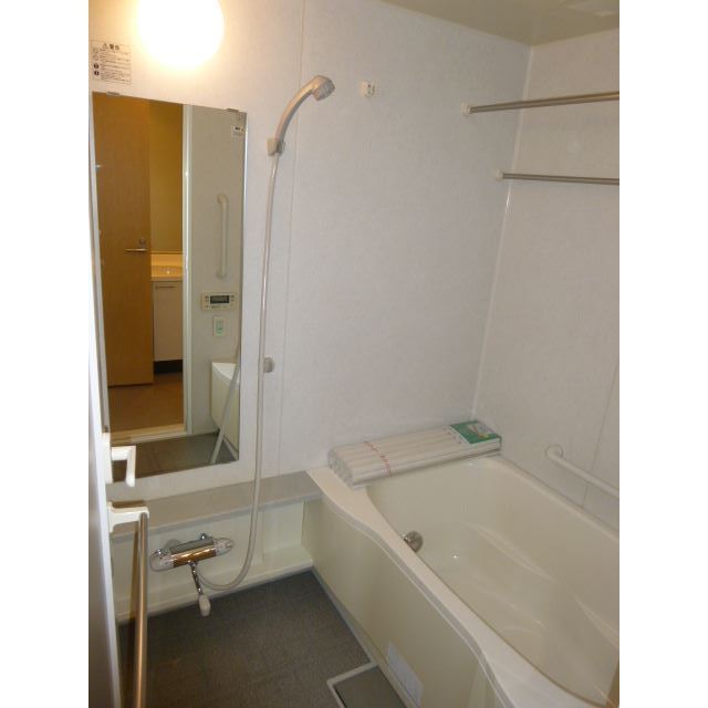 5/13 浴室