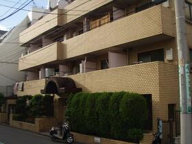 13/13 エントランス