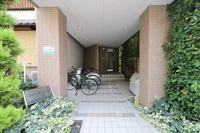 16/24 エントランス