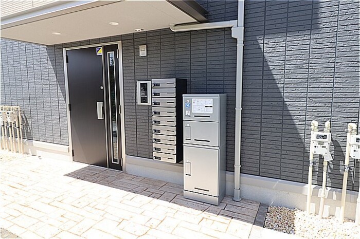 4/5 エントランス