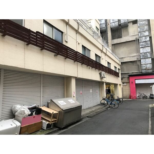 2/8 外観