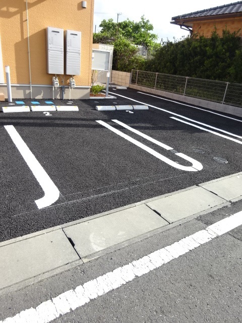 14/20 駐車場