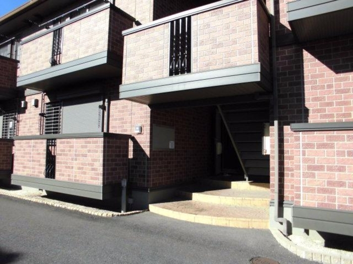 16/30 エントランス
