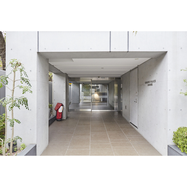 19/20 エントランス