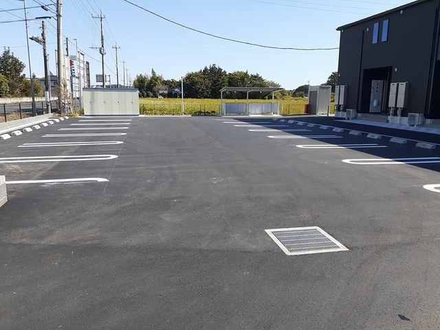 14/20 駐車場