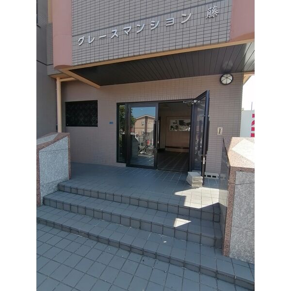 17/24 エントランス