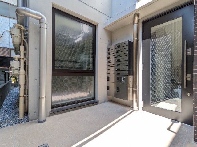 14/19 エントランス