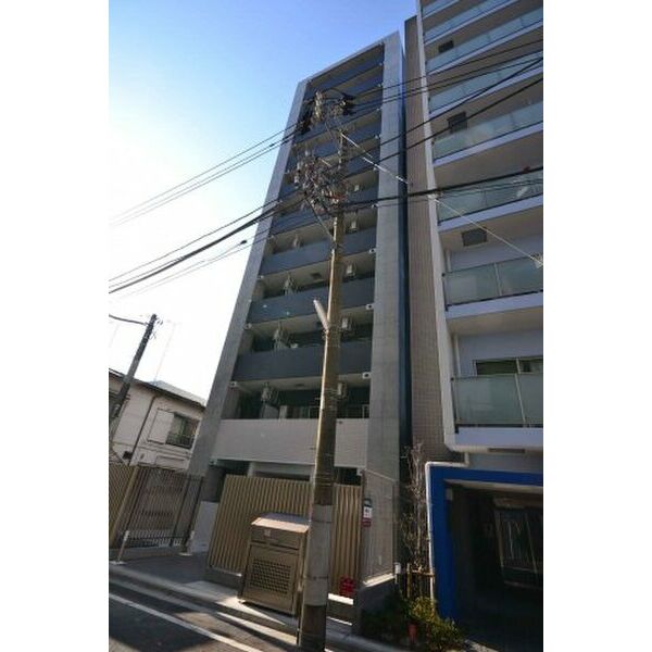 19/28 エントランス