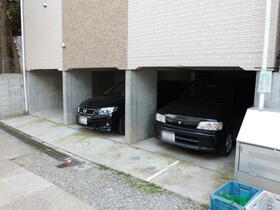 2/2 駐車場