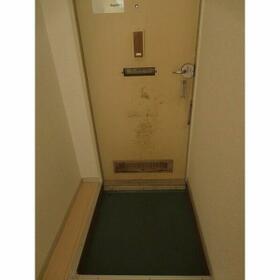 5/18 玄関