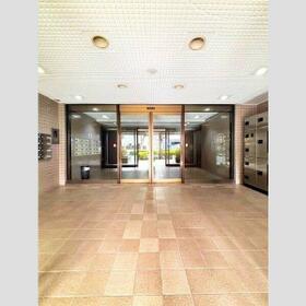 3/4 エントランス