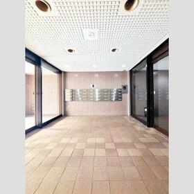 4/4 エントランス