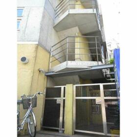 13/13 エントランス