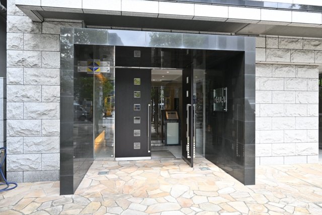 22/29 エントランス