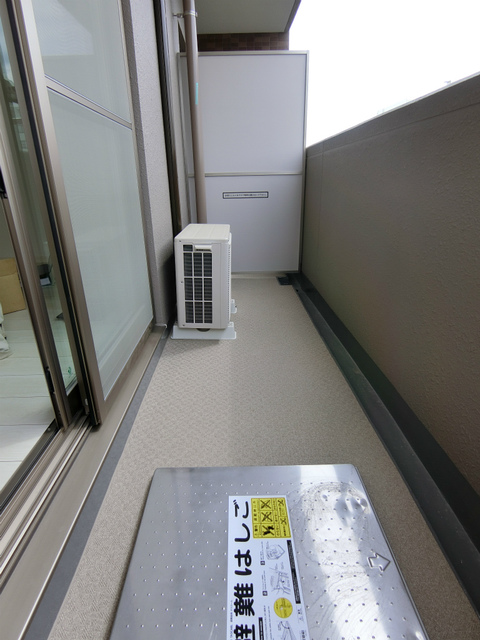 16/22 バルコニー