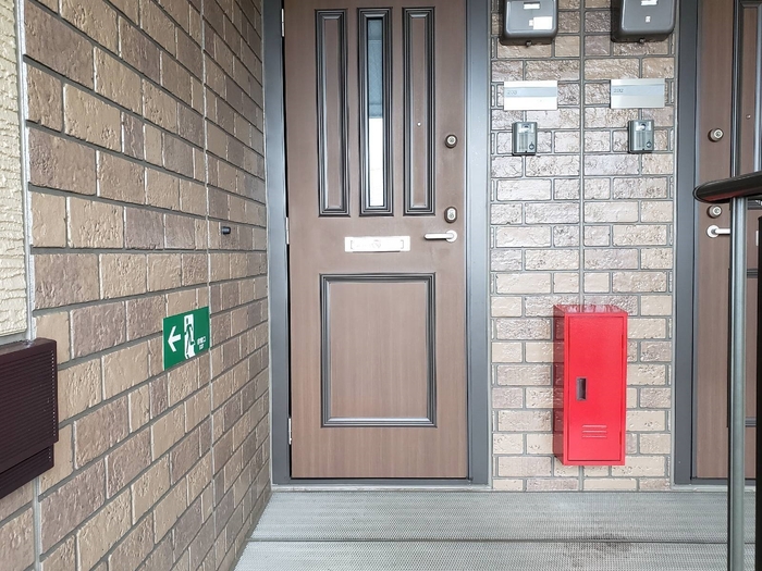 18/25 エントランス