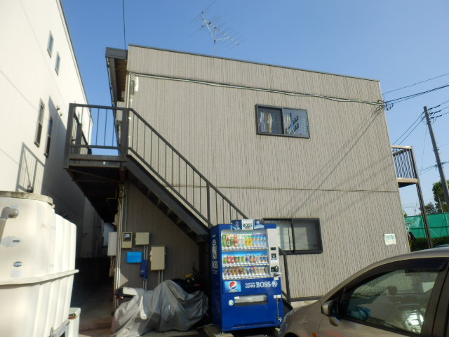 21/30 エントランス