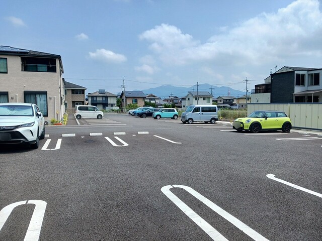 14/20 駐車場