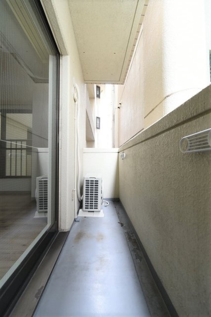 18/26 バルコニー