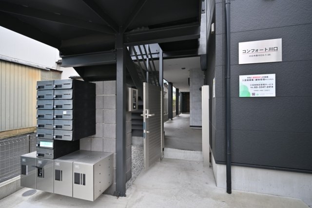 24/26 エントランス