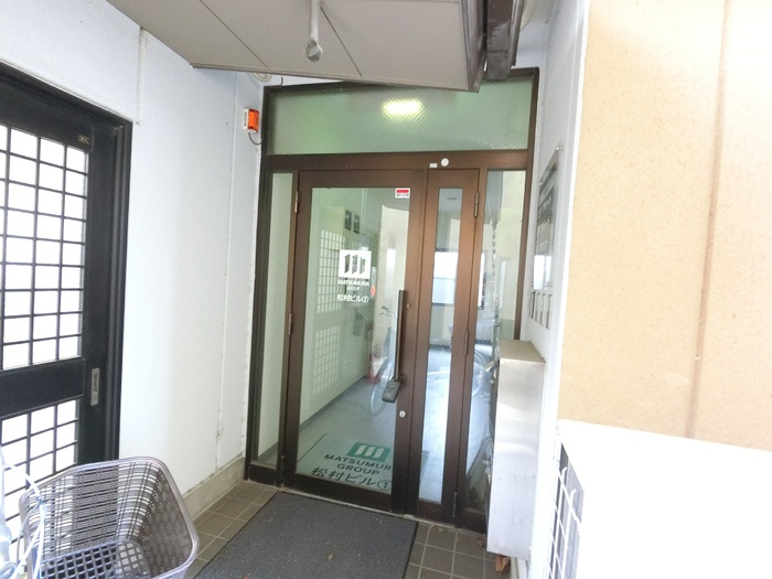 15/22 エントランス