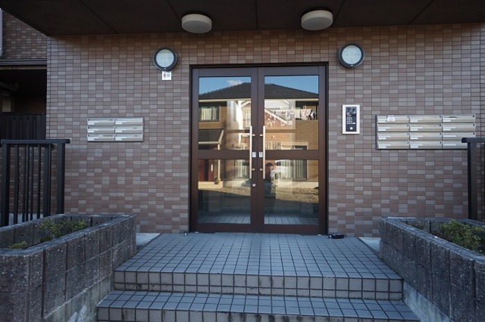 17/19 エントランス