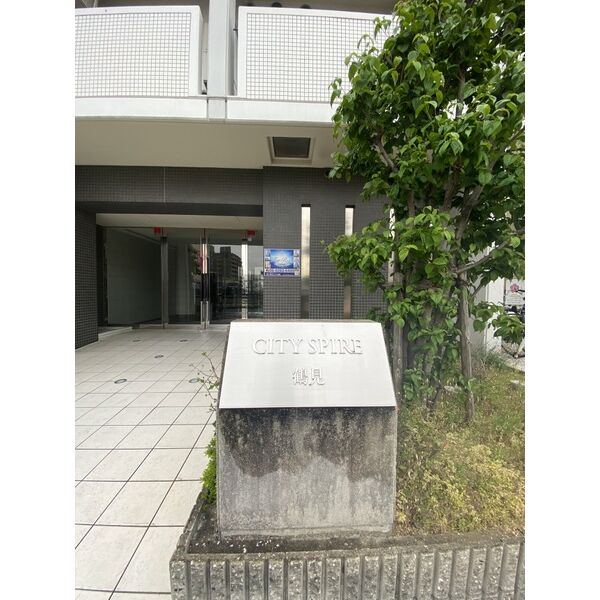 18/26 エントランス