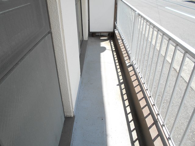 13/22 バルコニー