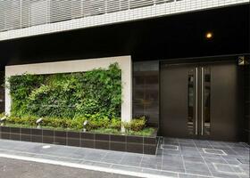 17/17 エントランス