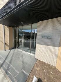 16/16 エントランス