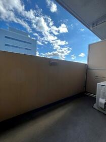 13/16 バルコニー