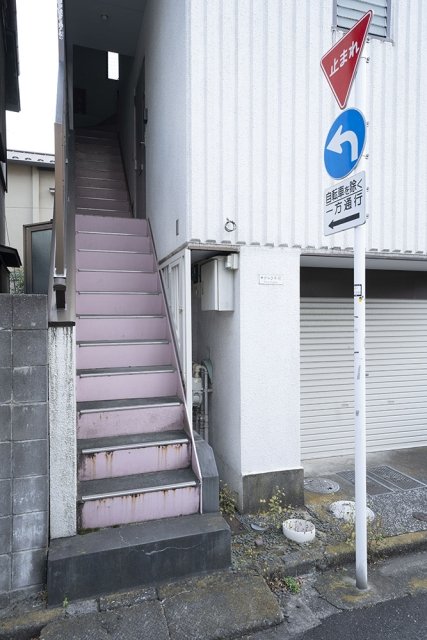 23/24 エントランス