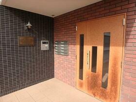 15/16 エントランス