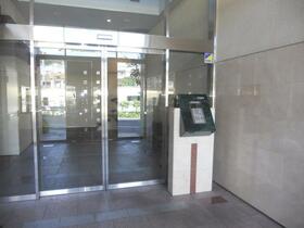 14/16 エントランス