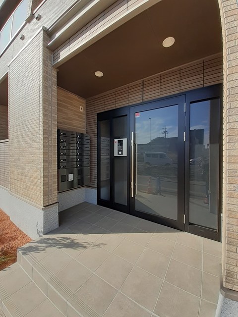 13/24 エントランス