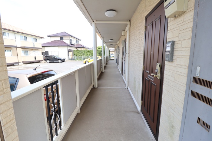 2/4 エントランス