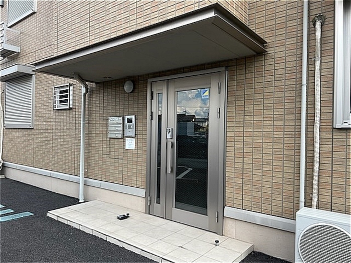 17/26 エントランス