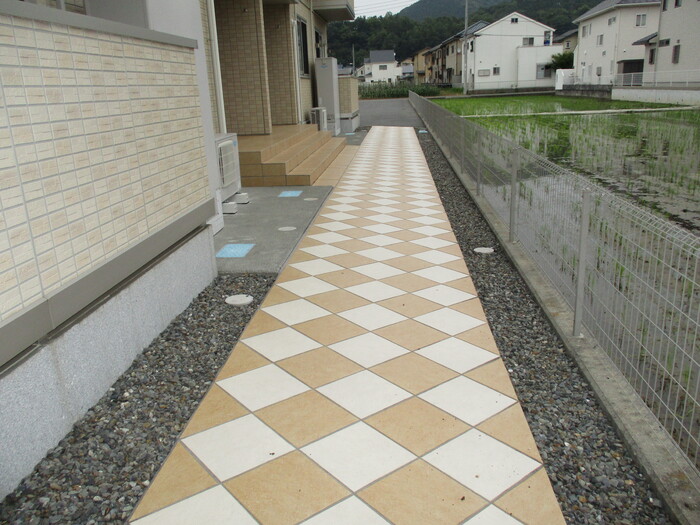 19/24 エントランス