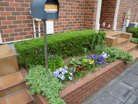 2/2 エントランス