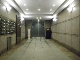 16/22 エントランス